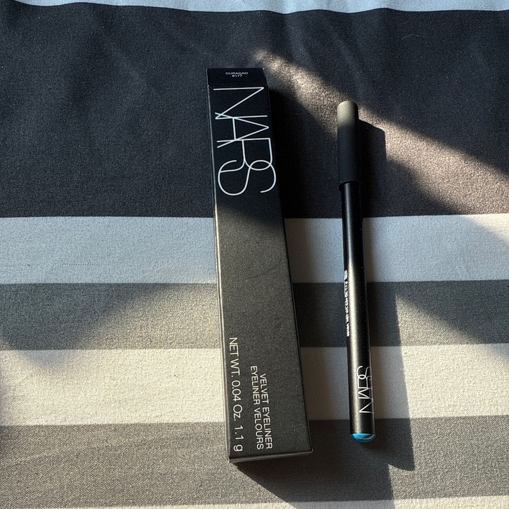 NARS Velvet Eyeliner